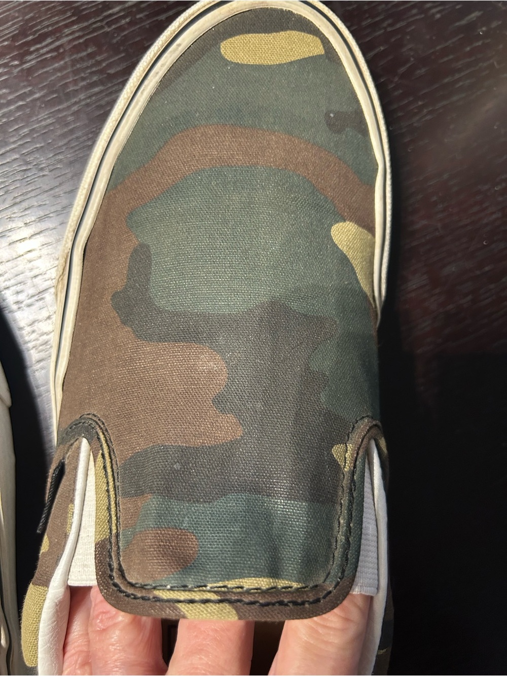 Men’s Vans Classic Slip-Ons in Camouflage - Picture 7 of 9